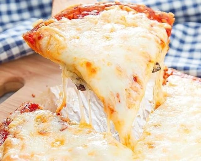 Small Cheese Pizza.