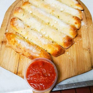 Garlic Parmesan Breadsticks(6 Pcs)